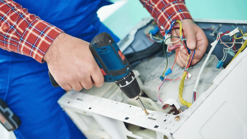 Şereflikoçhisar Buderus Buderus çamaşır makinesi kart tamiri – Su almama arızası orijinal parça ile giderildi. - Teknik servis örneği
